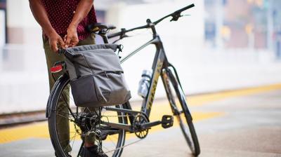 Trek FX+ 2 Stagger L Satin Mulsanne Blue Produktbild 24