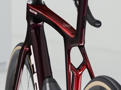Trek Madone SLR 9 AXS ML Carbon Red Smoke Produktbild 3
