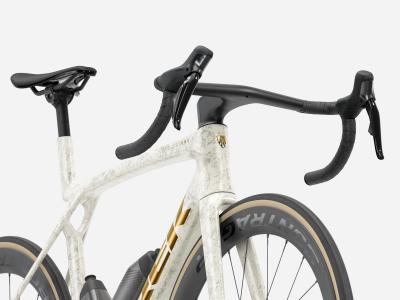 Trek Madone SLR 7 M Era White/Supernova Marble Produktbild 4