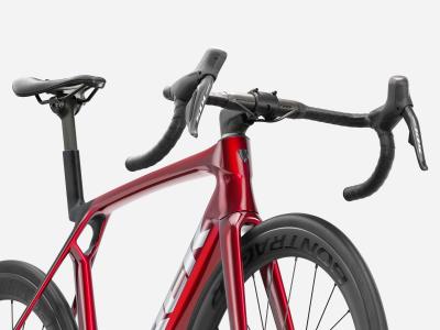 Trek Madone SL 6 M Gloss Fury Red/Matte Deep Smoke Produktbild 4
