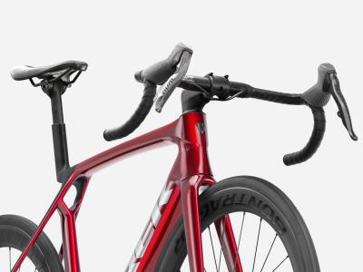 Trek Madone SL 6 AXS M Gloss Fury Red/Matte Deep Smoke Produktbild 4