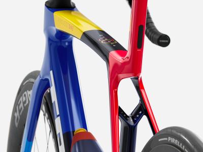 Trek Madone SLR 7 AXS ML Team Replica Produktbild 3