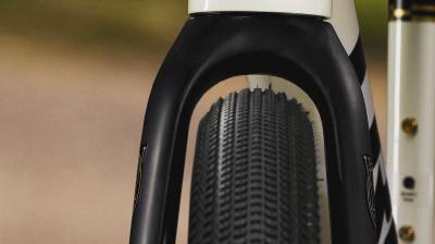 Trek Domane AL 5 44 Fury Red Produktbild 7