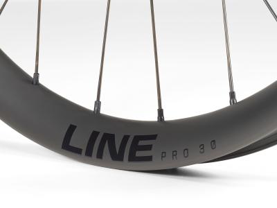 Bontrager Vorderrad Bontrager Line Pro 30 27,5 Disc 110&nbsp;mm B Produktbild 3